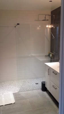 Salle de bains douche italienne réalisation sur mesure aménagement Lyon